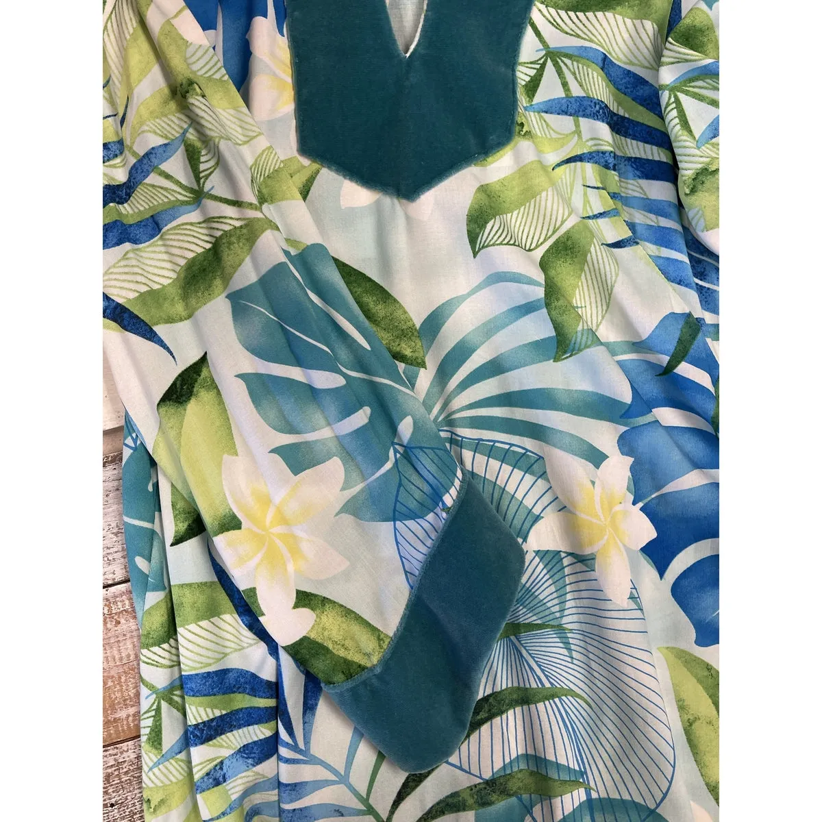 Green Mandarin Velvet Collar Monstera Leaf Hawaiian Dress | Plus Size 2656