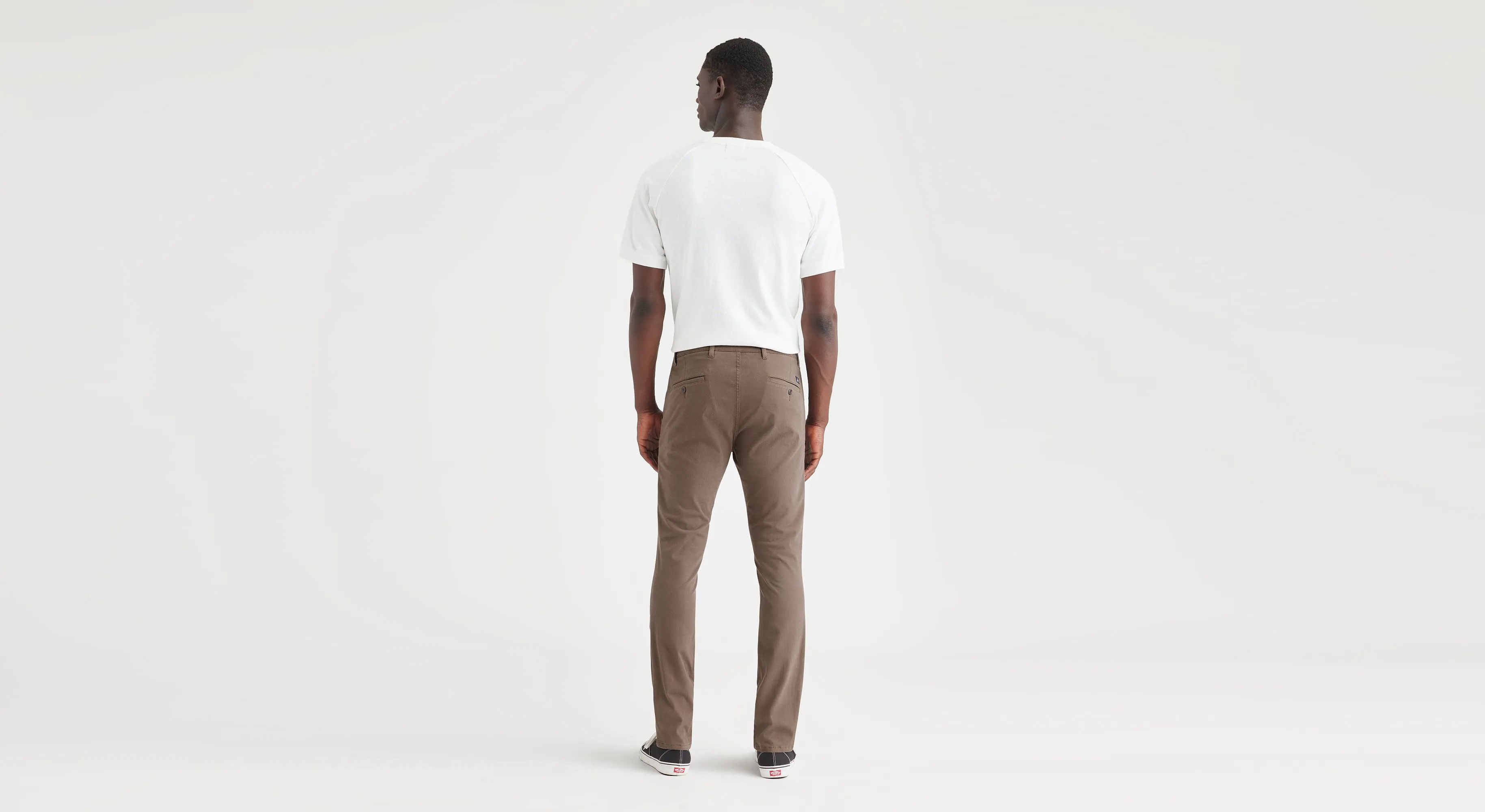 Men's Skinny Fit Supreme Flex Alpha Khaki Pants