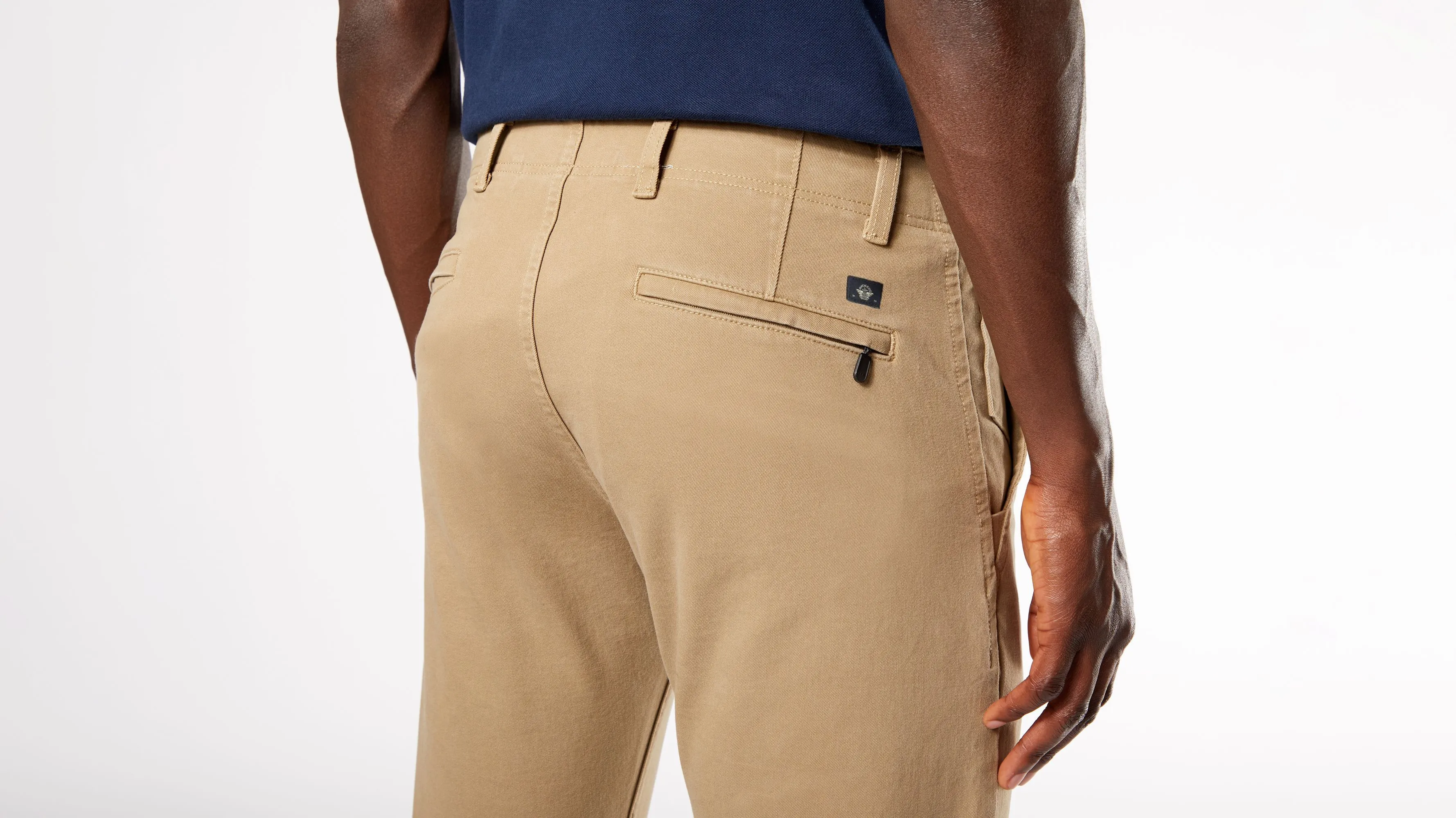 Men's Slim Fit Smart 360 Flex Alpha Khaki Pants