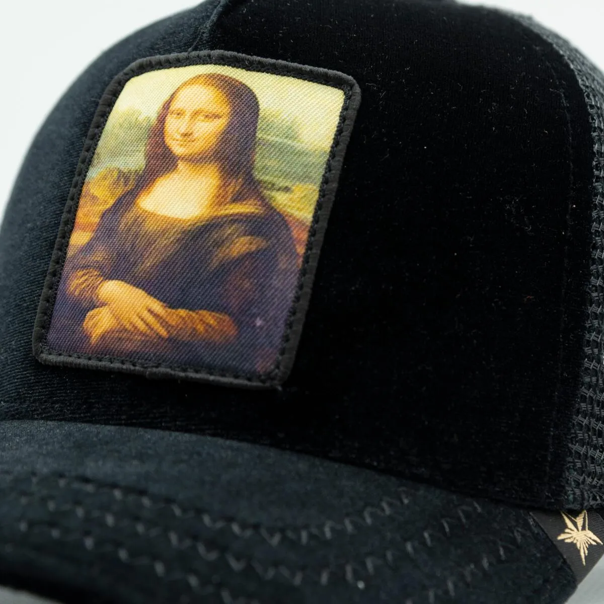 Mona Lisa Velvet Trucker